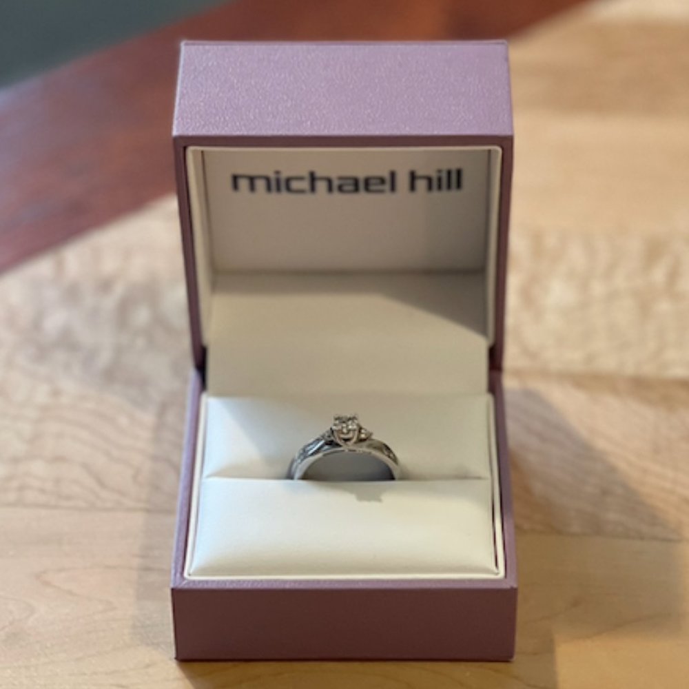 10kt White Gold Stacked Ring Set, Size 10